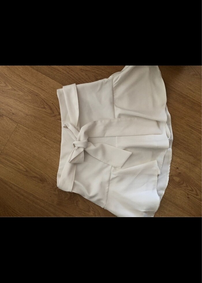 Zara beyaz fiyonklu şort etek - Görsel 4