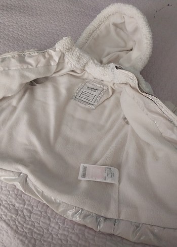 Kız Çocuk Kapüşonlu Beyaz Kürk Detaylı Mont - Görsel 8