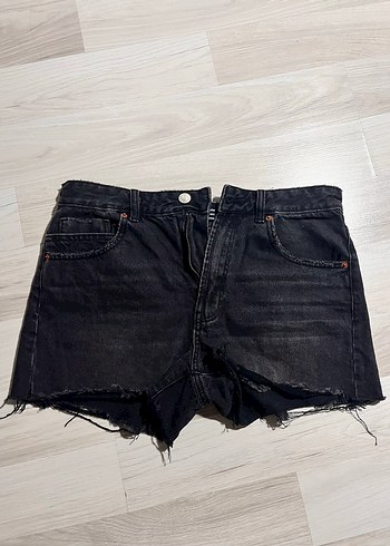 Stradivarius Siyah Bol Kesim Mini Kot Şort