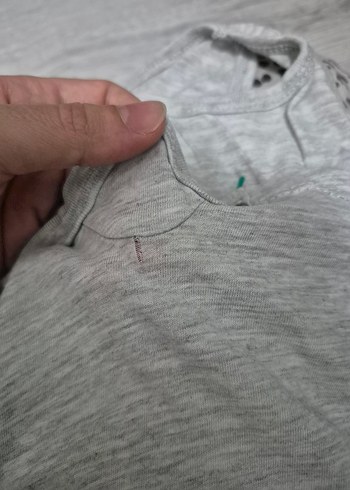 Gri Baskılı Erkek Bebek Kolsuz Tulum - Görsel 3