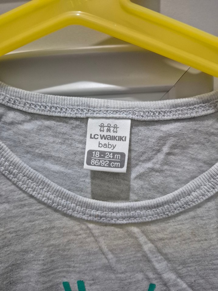 Gri Baskılı Erkek Bebek Kolsuz Tulum - Görsel 2