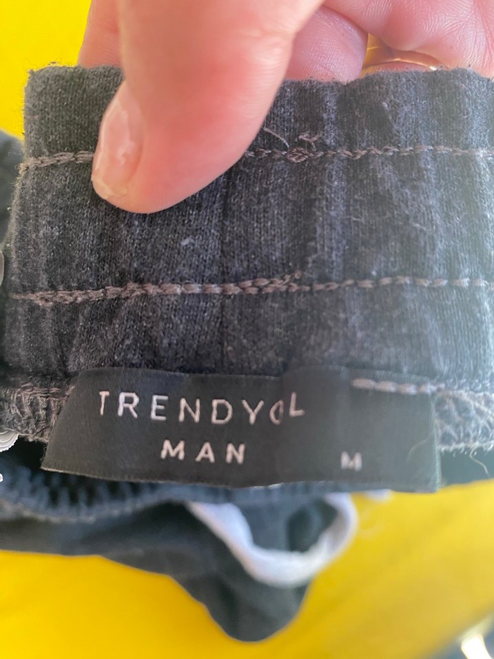 Siyah Gri Çizgili Erkek Midi Şort - Görsel 2