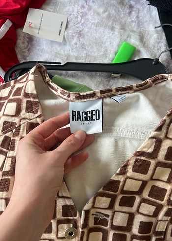 Urban Outfitters RAGGED JADED LONDON Düğmeli V Yaka KARELİ Kahverengi Yelek BDG