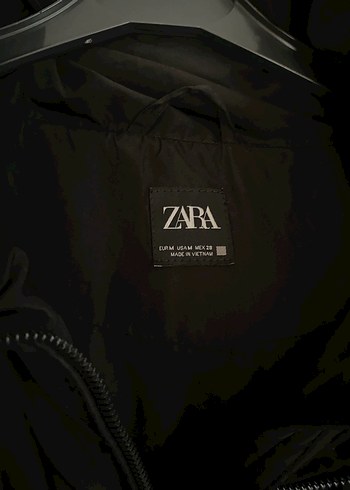 m Beden siyah Renk Siyah Orijinal Zara Kadın Mont