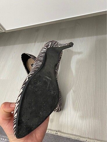 Topuklu ayakkabı - Görsel 3