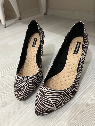 Topuklu ayakkabı - Görsel 5