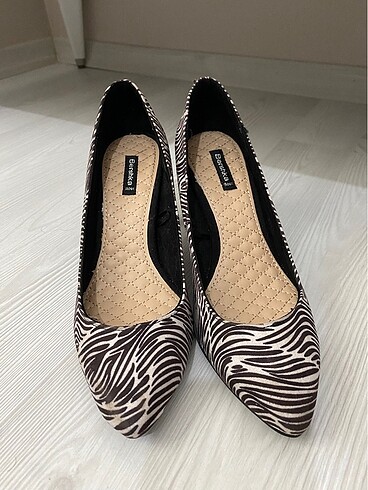 Topuklu ayakkabı - Görsel 2