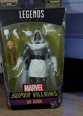 Marvel Legends Dr. Doom Aksiyon Figürü