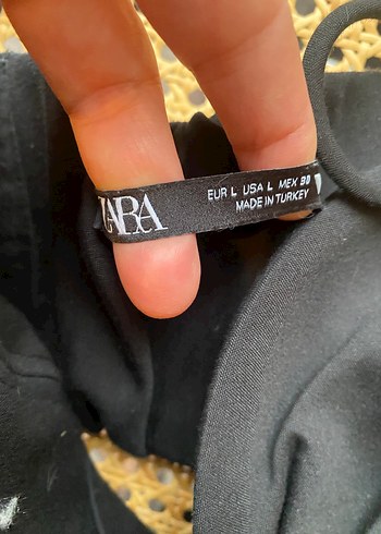 Zara Büstiyer - Görsel 2