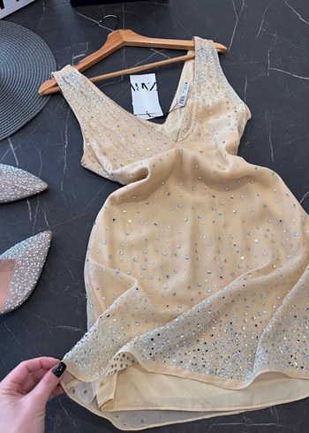 Bej Mini V Yaka Payetli Kadın Elbise - Görsel 3