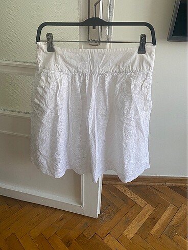 H&M fistolu etek