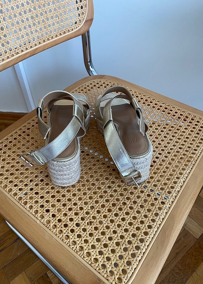 H&M lameli ayakkabı - Görsel 4