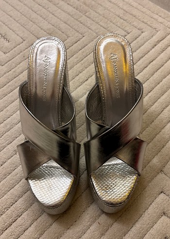 Gri metalik Topuklu terlik ayakkabı - Görsel 2