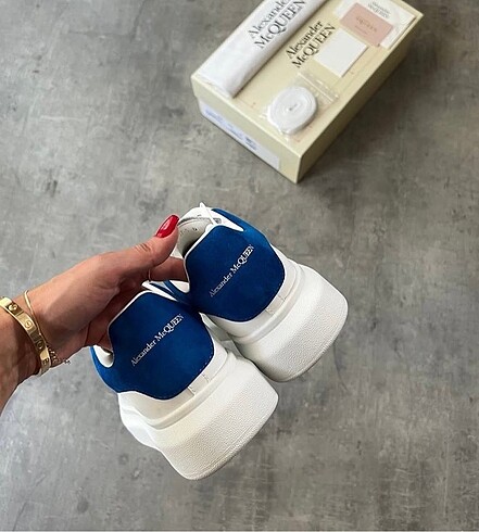 38 Beden Alexander Mcqueen