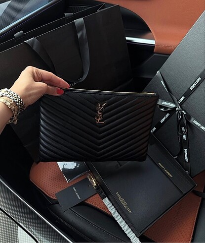 Yves Saint Laurent Çanta