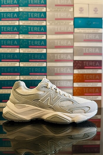 New Balance Terea 9060