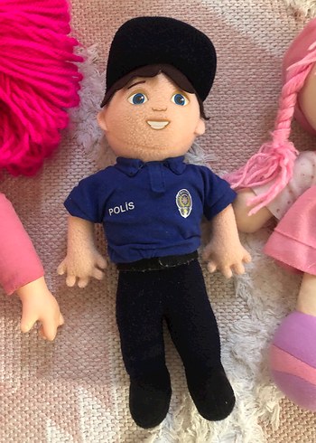  Beden Pembe saçlı renkli oyuncak bebek