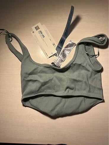 Zara Zara crop