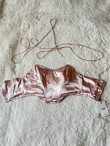 Pembe Parlak Korse İpli
