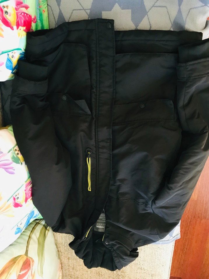 Erkek çocuk Siyah Kapüşonlu Fermuarlı Ceket - Görsel 5