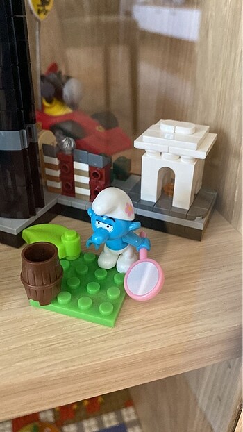 Şirinler lego