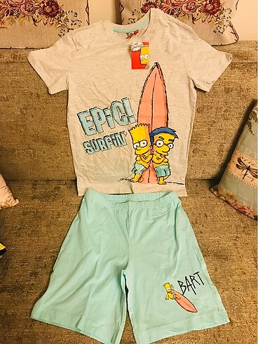 The Simpsons şort takım
