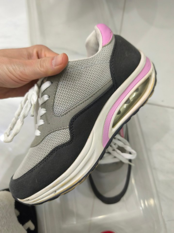 Gri Bağcıklı Kadın Spor Ayakkabısı - Görsel 2
