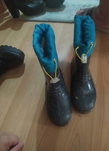 32 Beden mavi Renk Yağmur botu