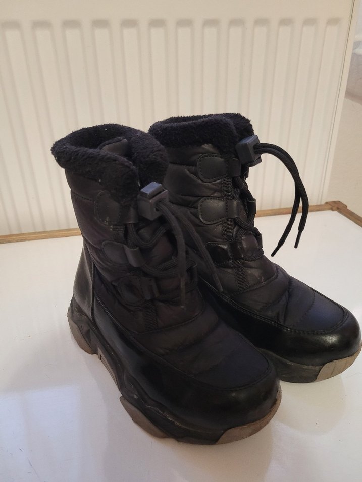 Siyah Çocuk Botu - Görsel 2