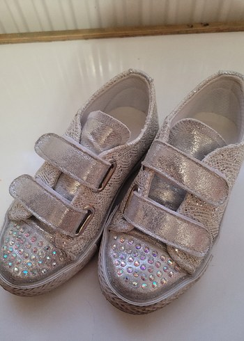 Kız Çocuk Gri  Cırt Cırtlı Spor Ayakkabı - Görsel 2