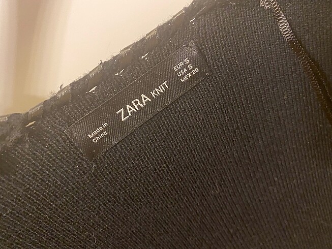 s Beden siyah Renk ZARA PÜSKÜLLÜ CEKET