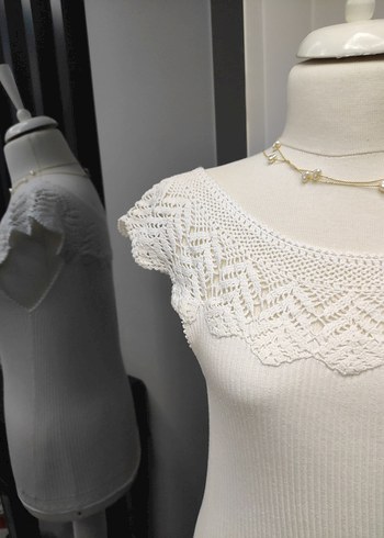 Dantel Detaylı Beyaz  Kadın badi - Görsel 3