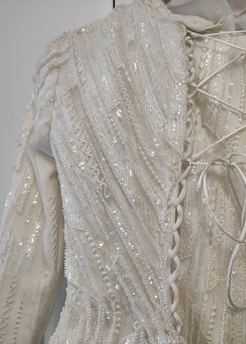 Bohem Tarzda Yüksek Yaka Beyaz A Kesim Gelinlik - Görsel 3