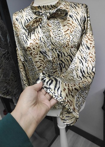 Yüksek Yakalı Bohem Desenli seten gömlek - Görsel 4