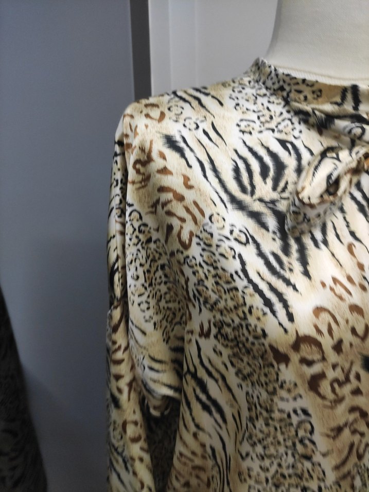 Yüksek Yakalı Bohem Desenli seten gömlek - Görsel 5