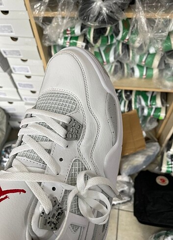 Nike Air Jordan 4 oreo