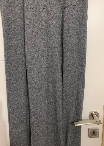 Gri Uzun Yırtmaçlı Rahat Kesim Kadın Elbise - Görsel 3