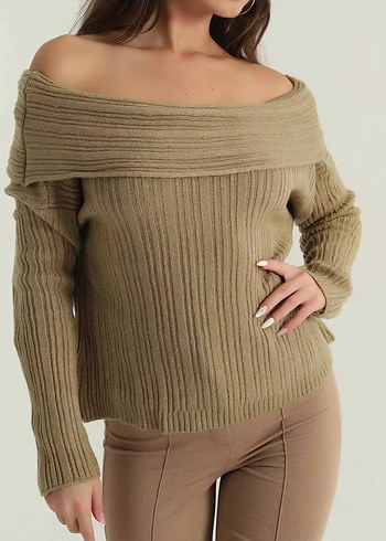 Bej Kayık Yaka Örgü Kadın Kazak - Görsel 2