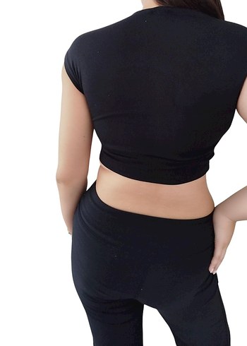 m Beden Siyah Crop Top Kadın Atlet