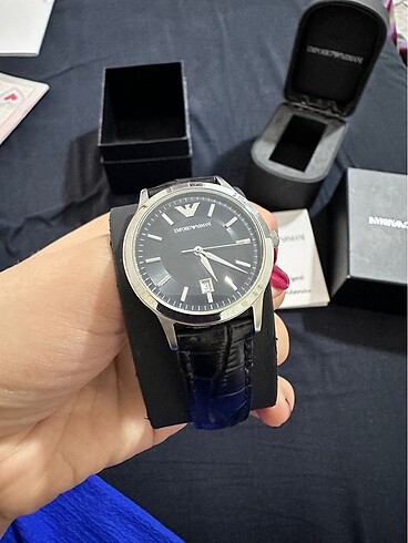 saat armani