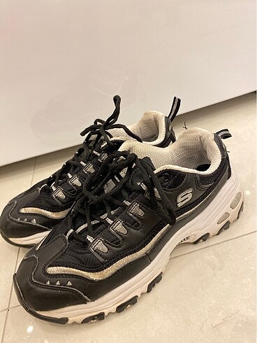 38 Beden siyah Renk SKECHERS D?LİTES SİYAH SİMLİ