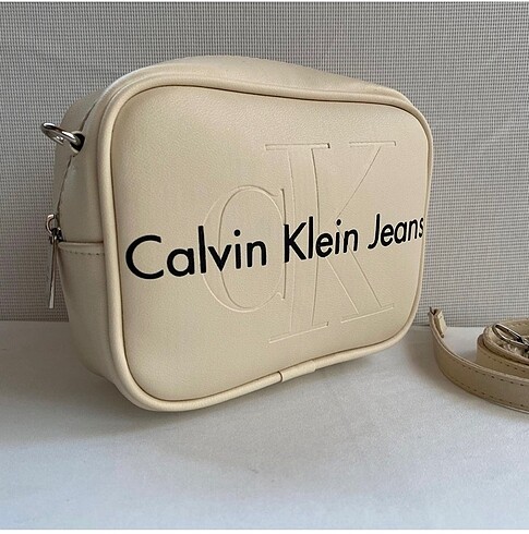 Calvin Klein CK model askılı çanta