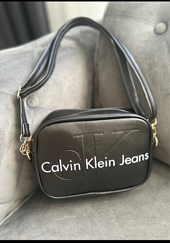 CK model askılı çanta