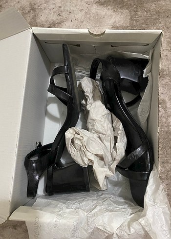 Siyah Topuklu Kadın Ayakkabı - Görsel 5