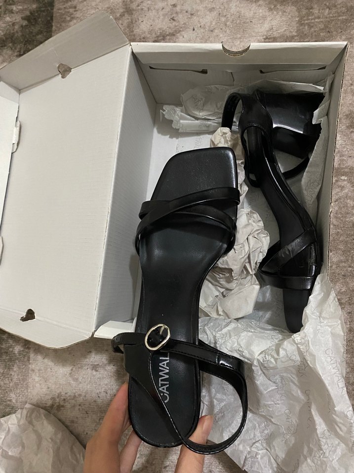 Siyah Topuklu Kadın Ayakkabı - Görsel 3