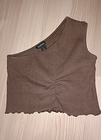 Asimetrik kesim kaşkorse altı fırfırlı büzgülü crop