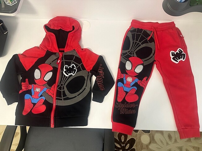 Diğer SpiderMan temalı alt üst takım 3 yaş