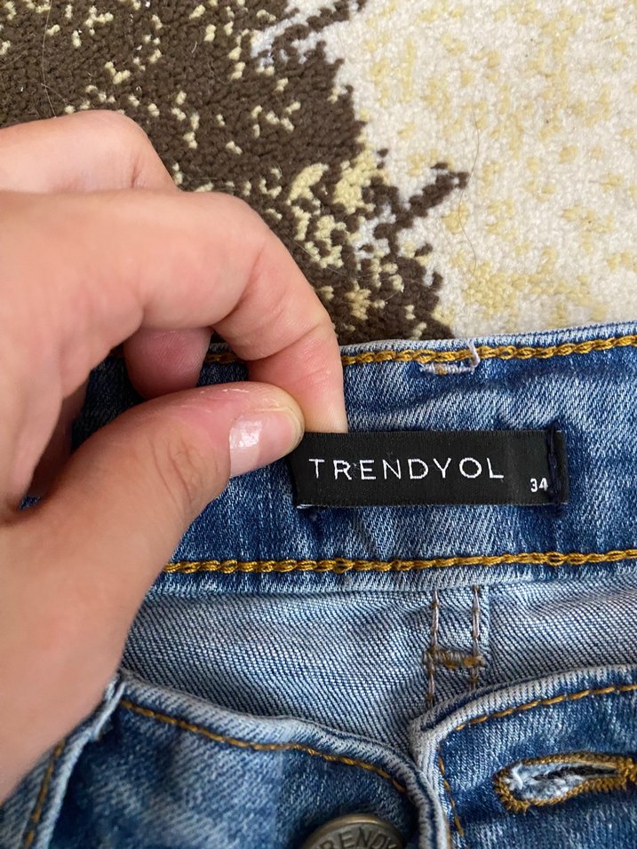 Yüksek bel Flare yırtık jean - Görsel 2