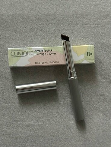 Clinique Black Honey Ruj