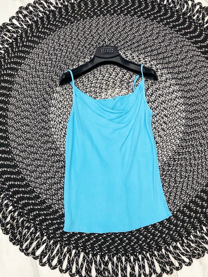 Mavi Askılı Drapeli Mini Bluz - Görsel 2